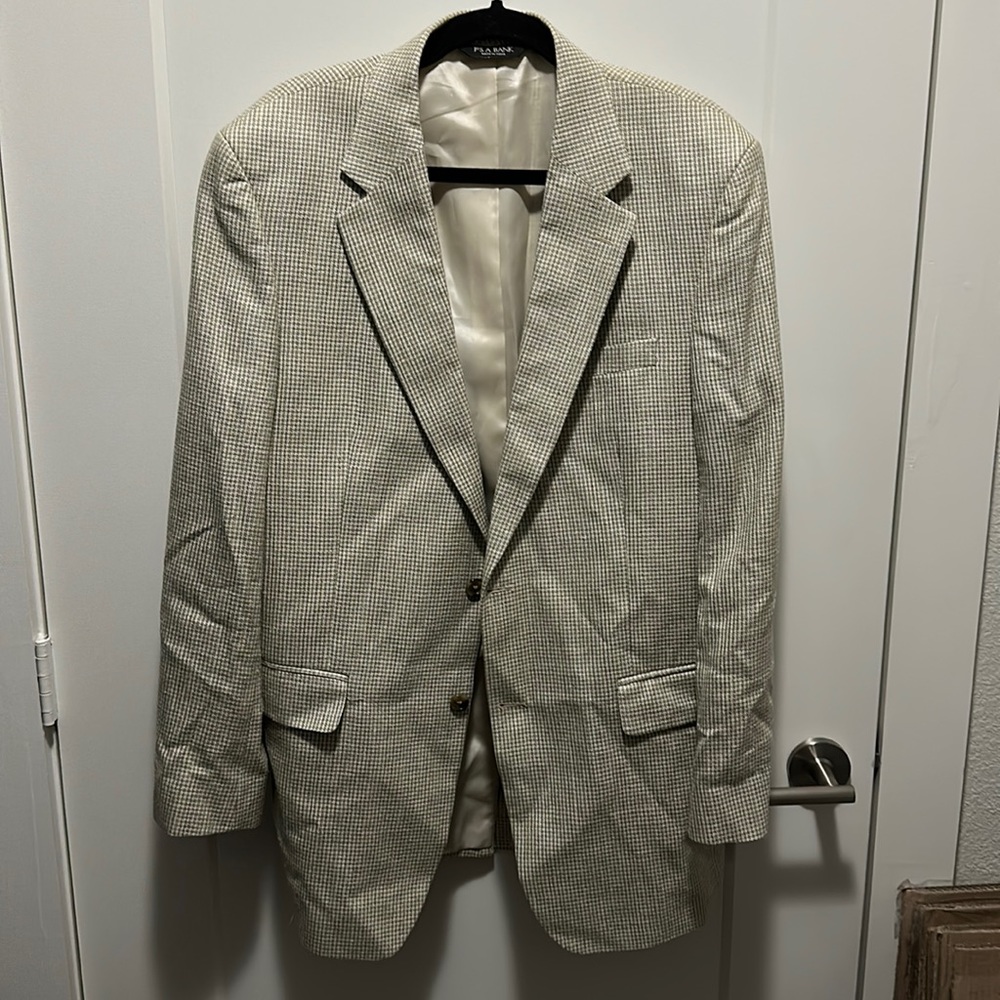 42L Jos A Bank Spring Coat